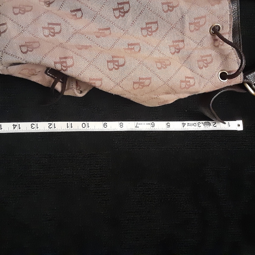 Authentic Dooney and Bourke Shoulder Bag - Picture 10 of 13